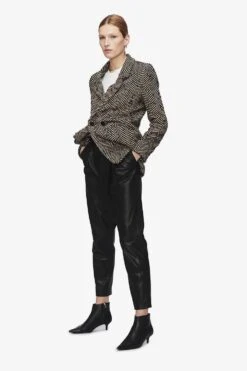 Anine Bing | Fishbone Blazer - Cream And Black -Clothing Best Sale ANINE BING FISHBONE BLAZER CREAM AND BLACK A 01 2001 001 0023 985x 96b21771 4dcb 4b31 b718 acddd5decca7