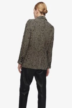 Anine Bing | Fishbone Blazer - Cream And Black -Clothing Best Sale ANINE BING FISHBONE BLAZER CREAM AND BLACK A 01 2001 001 0111 985x 4f8e57b8 ee13 4a51 83a1 edad91356a7a