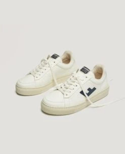 Flamingos Life | Classic 70s Sneaker - Off White / Navy -Clothing Best Sale CLASSIC70 OFF WHITE NAVY ECRU 1 2048x 186542e8 c662 472d 9b6a 306ea23212c2