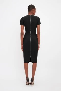 Victoria Beckham | T-Shirt Fitted Dress - Black -Clothing Best Sale UntitledSession5336 b 2200x 5ec0de7c ddb9 4c0d ab37 3ad3d2bed16e scaled