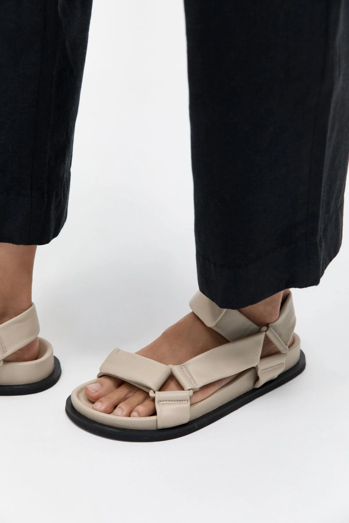 ST. AGNI | Padded Sportsu Sandal - Ecru 3 ST. AGNI | Padded Sportsu Sandal - Ecru - Image 3