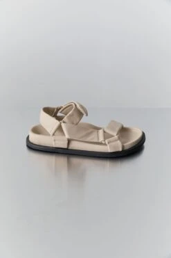 ST. AGNI | Padded Sportsu Sandal - Ecru 9 ST. AGNI | Padded Sportsu Sandal - Ecru -Clothing Best Sale p 94eb1ce2 ad73 49b2 a9d0 6958e2a58f6f